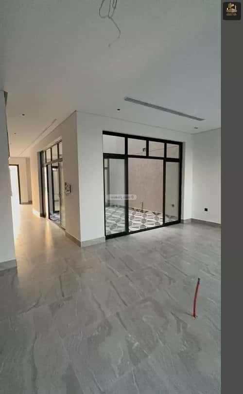 4 bedroom villa in At Tahliyah, Eastern Province 7