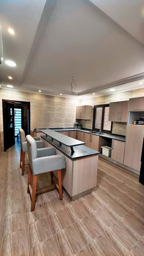 11 bedroom villa in Al Buhairah 8