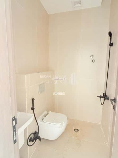 8 bedroom villa in Al Lulu 3