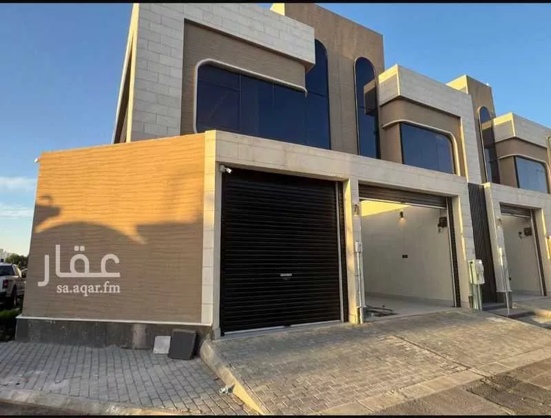 5 bedroom villa in Al Aridh 2
