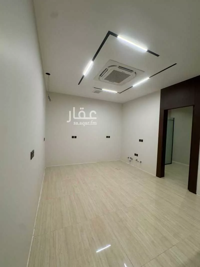 5 bedroom villa in Al Aridh 10