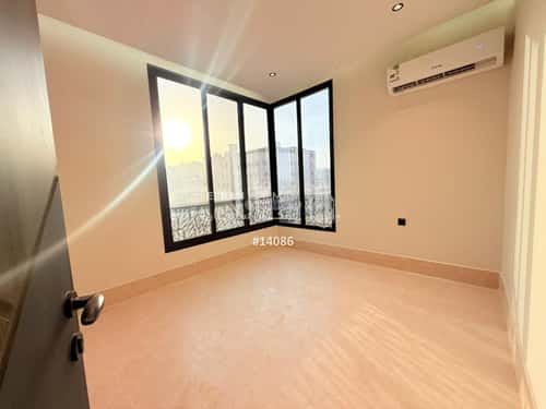 5 bedroom apartment in Al Hamra 3