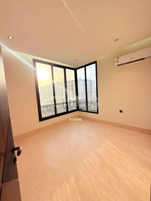 5 bedroom apartment in Al Hamra 5