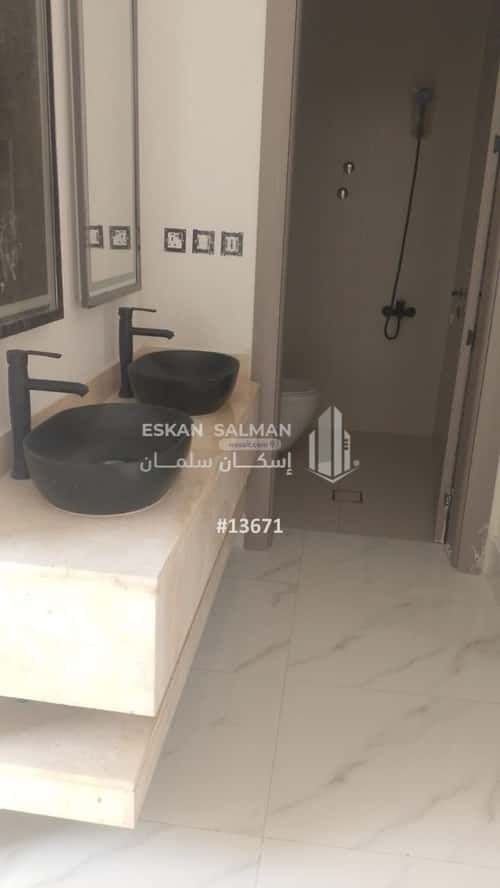 فيلا 10 غرف في الأمواج 9