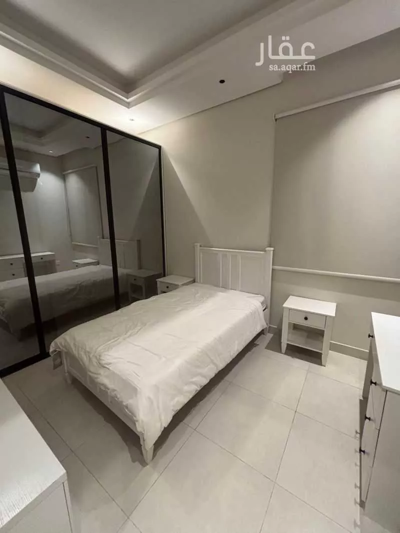 شقة 3 غرف في العارض 10