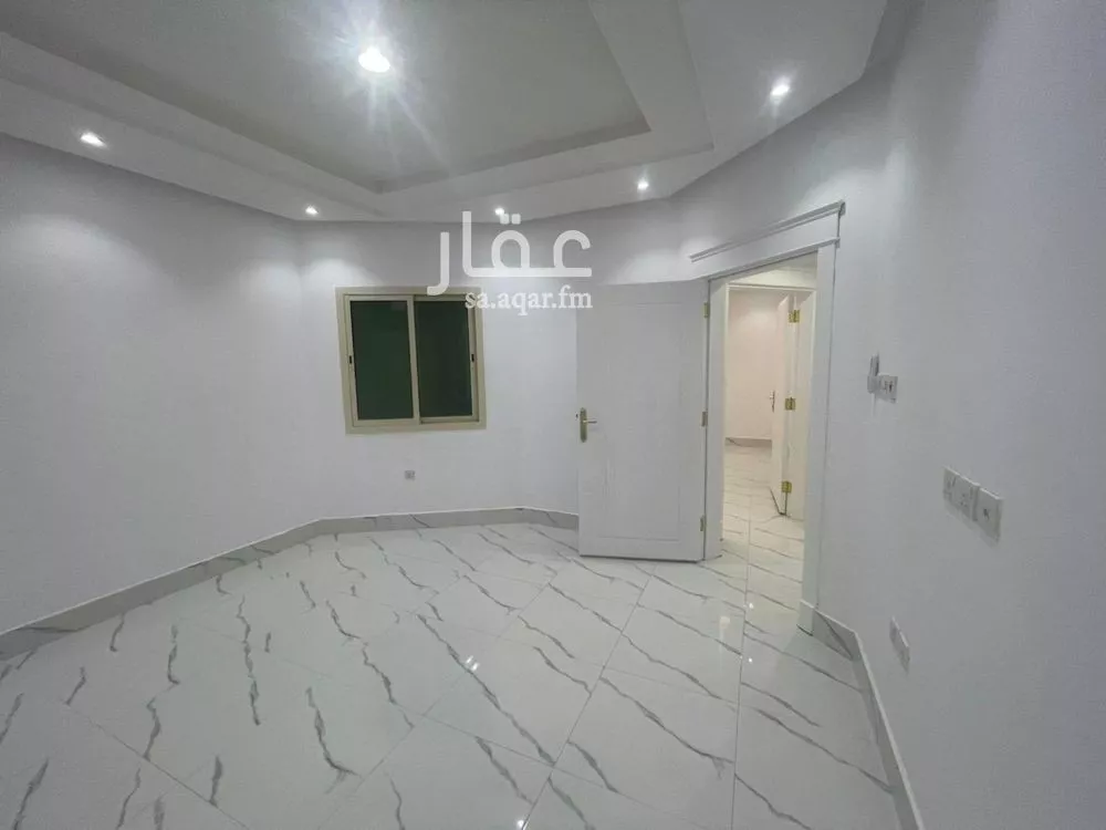 دور 3 غرف في العارض 12