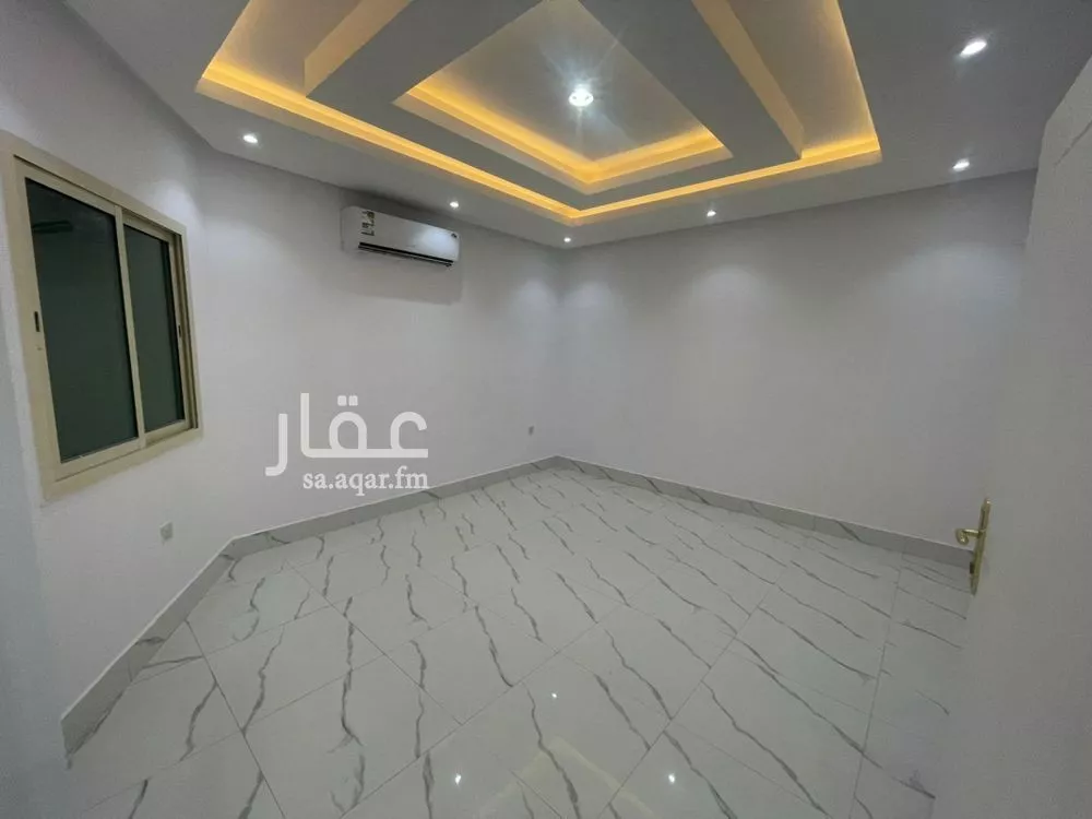 دور 3 غرف في العارض 13