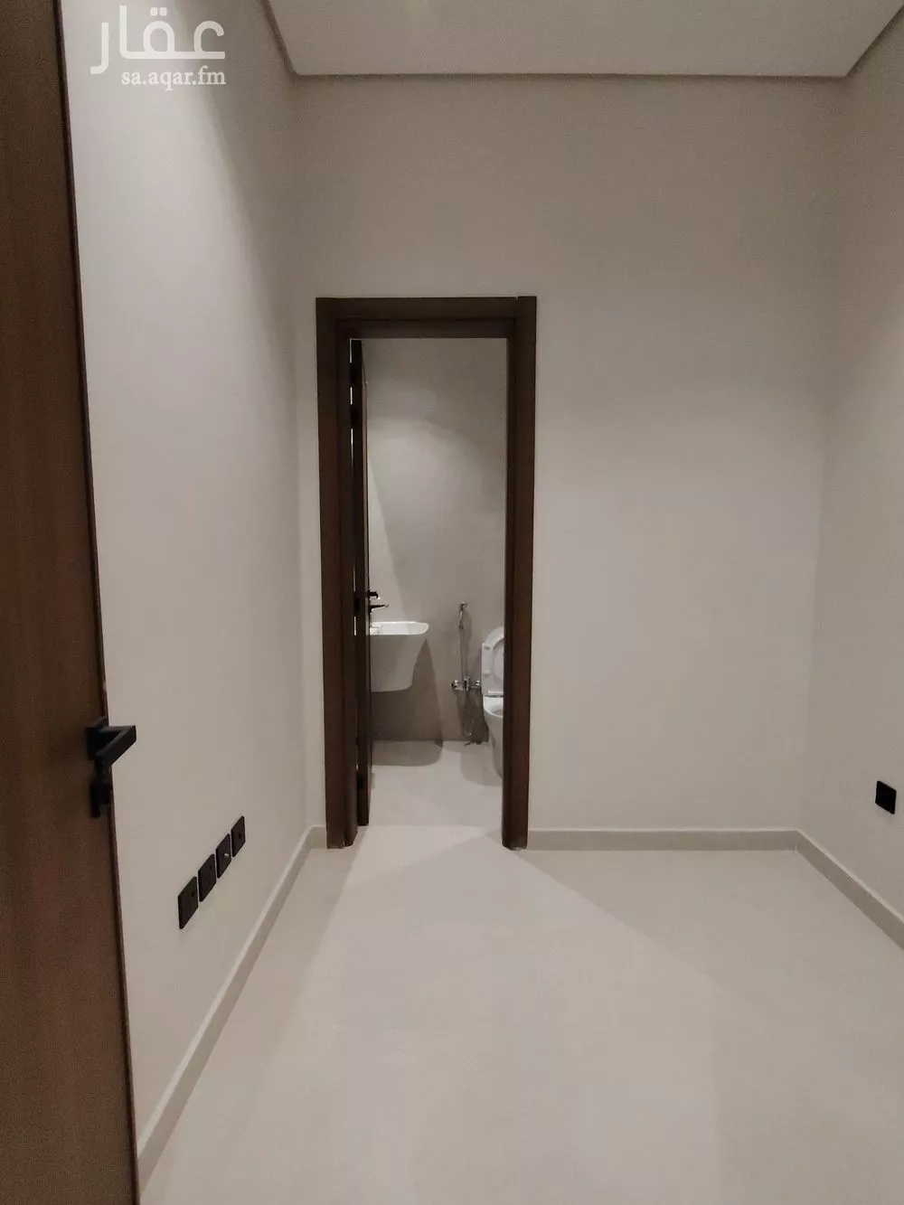 فيلا 4 غرف في المهدية 3