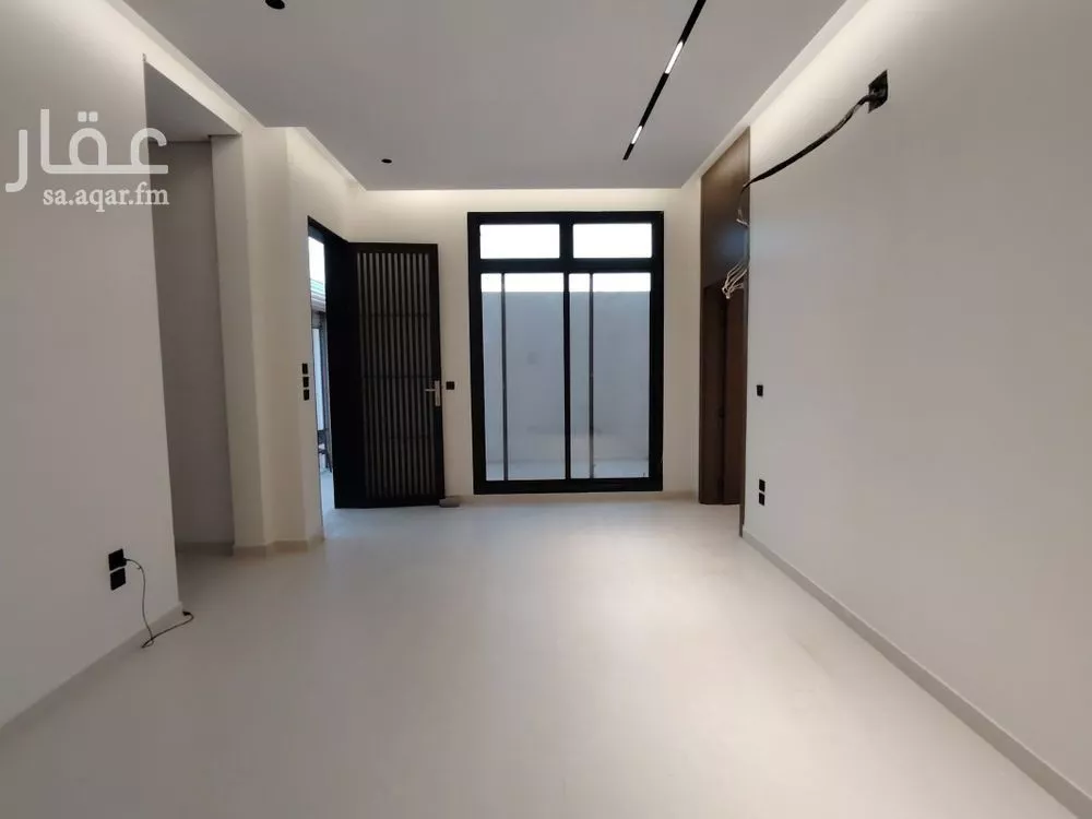 فيلا 4 غرف في المهدية 10