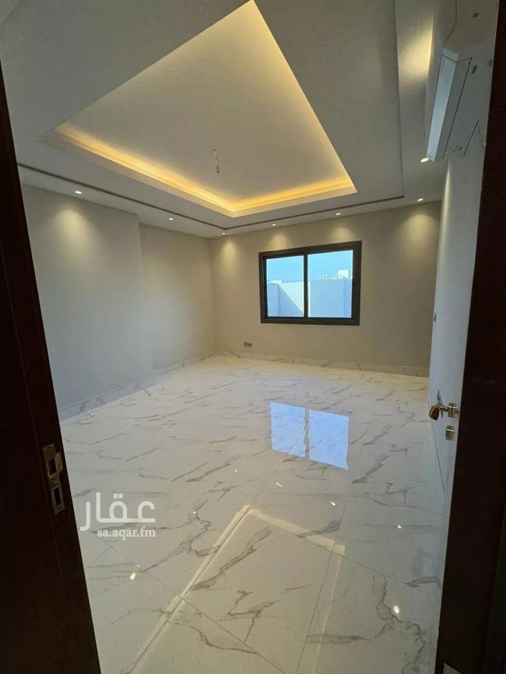 شقة 3 غرف في الملقا 6