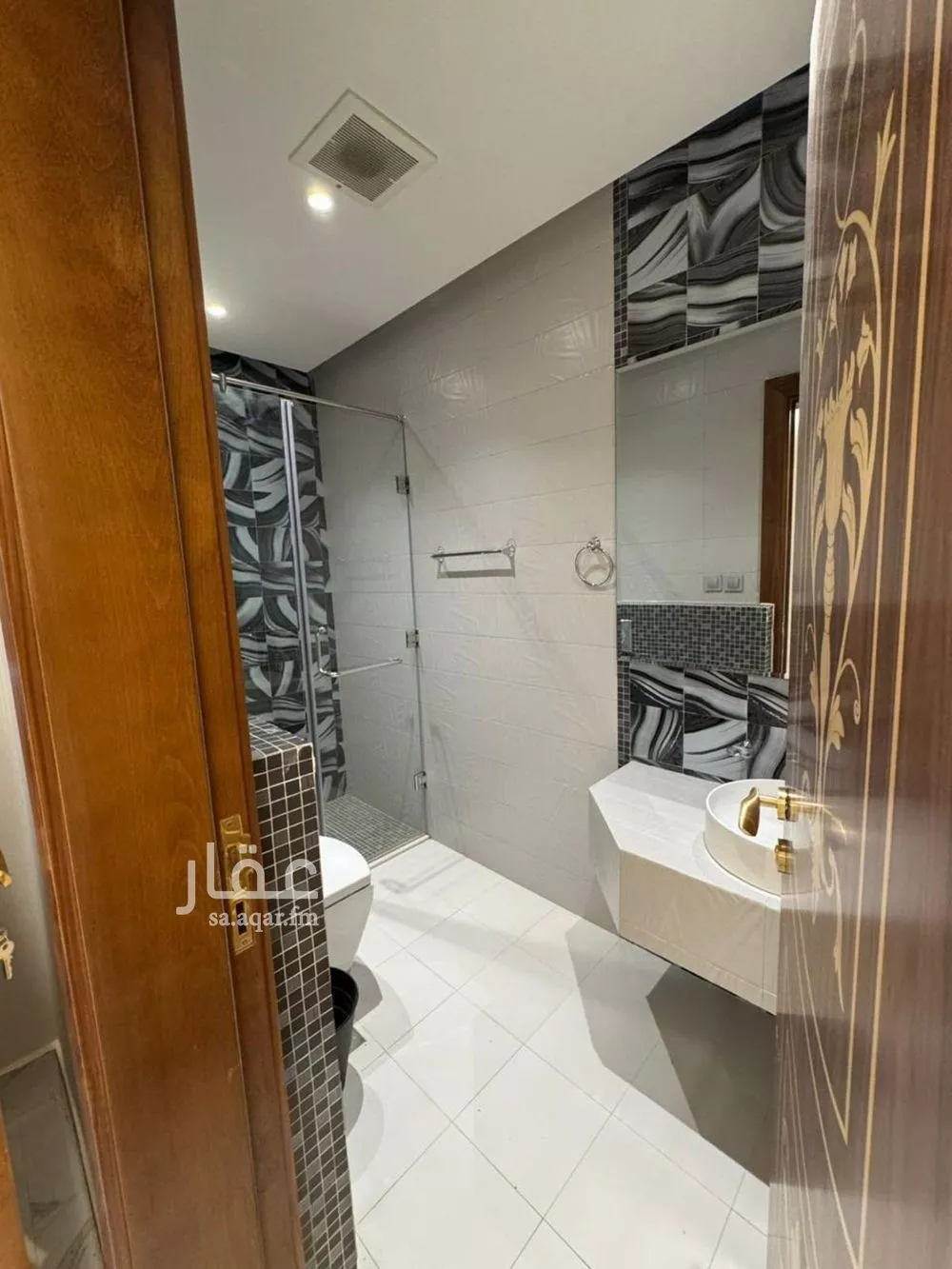 شقة 3 غرف في الملقا 7