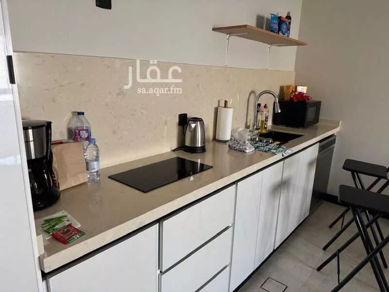 شقة 4 غرف في العارض 2