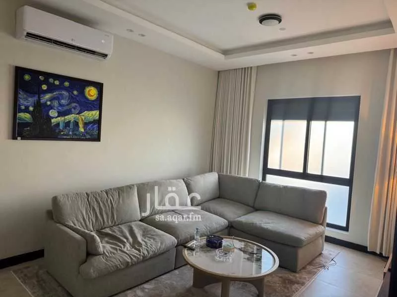 شقة 4 غرف في العارض 12