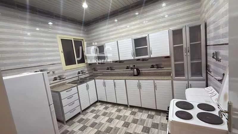 شقة 4 غرف في الملقا 7