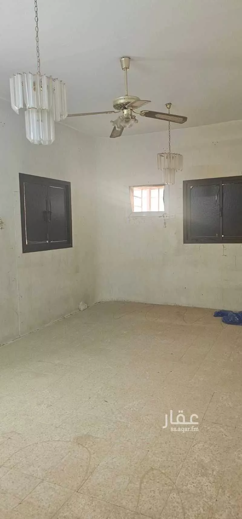 فيلا 8 غرف في النظيم 13