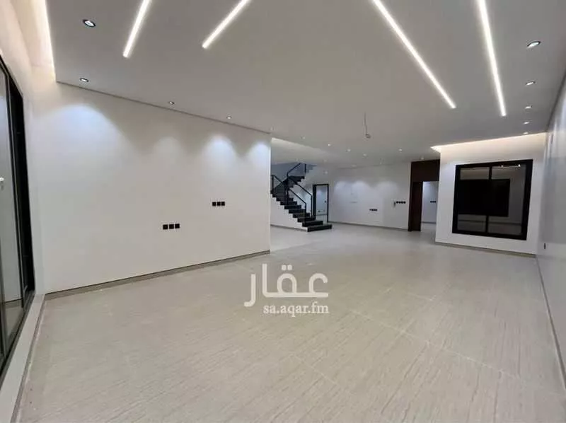 4 bedroom villa in Al Janadriyah 3
