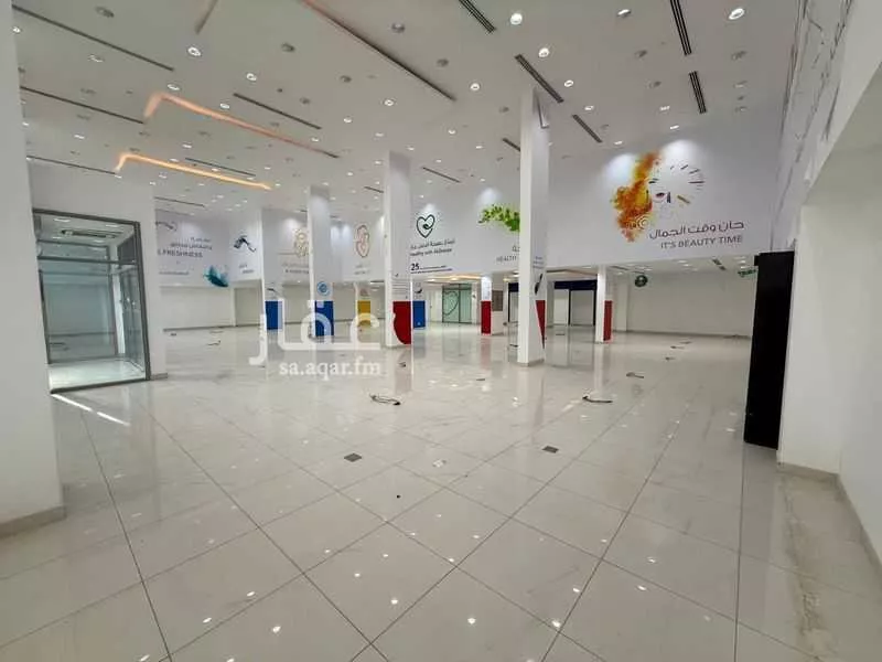 محل 990 م² في ظهرة نمار 17