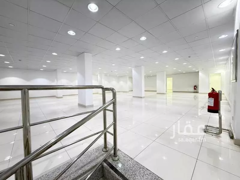 محل 990 م² في ظهرة نمار 7