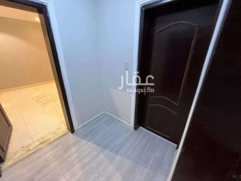 5 bedroom floor in Al Jisr 11