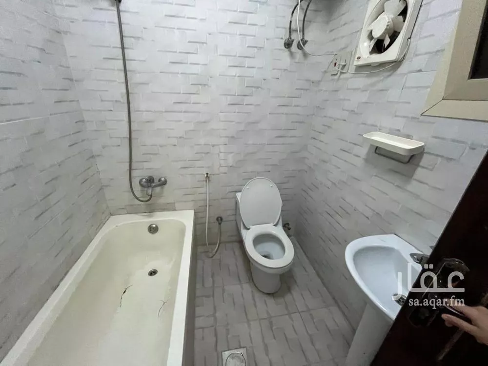 5 bedroom floor in Al Jisr 12