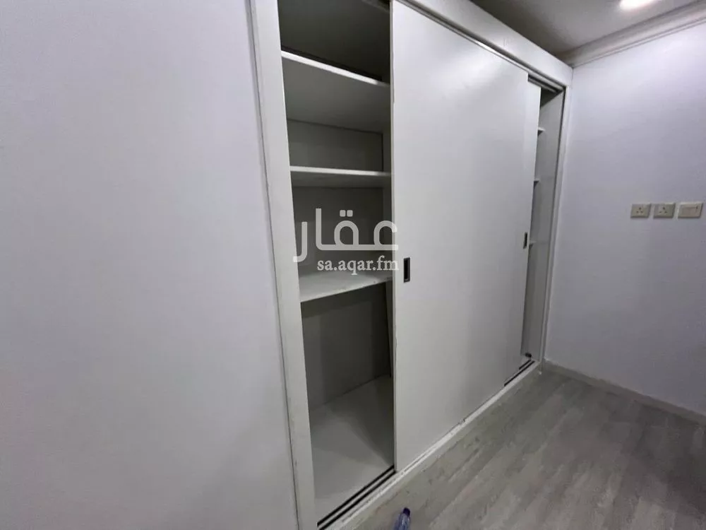 5 bedroom floor in Al Jisr 3