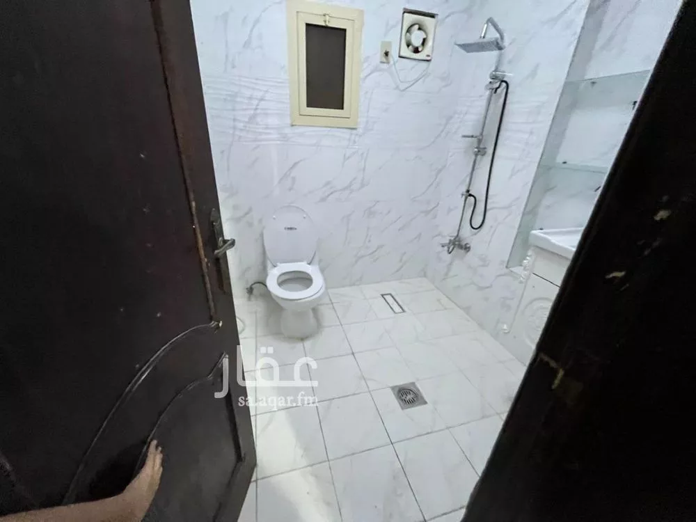 5 bedroom floor in Al Jisr 24