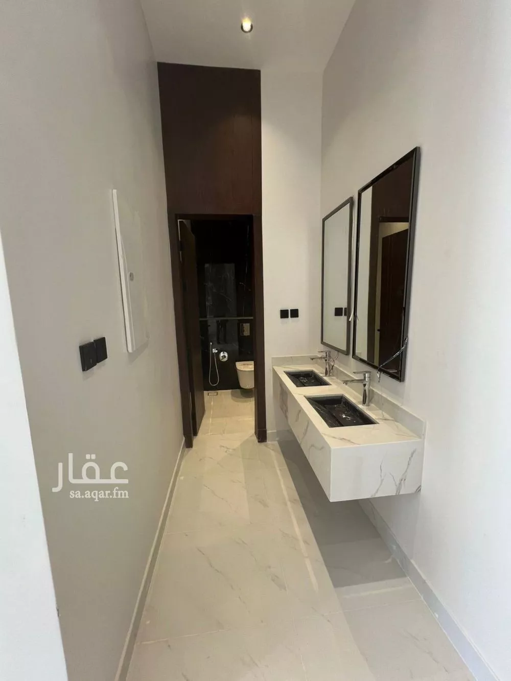 5 bedroom floor in Al Janadriyah 5