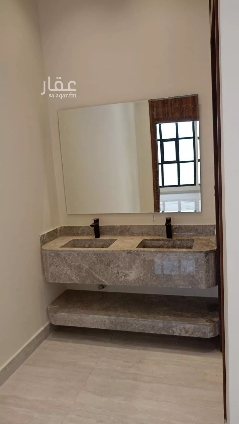 4 bedroom floor in Ash Sharq 4