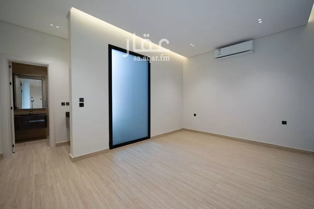4 bedroom floor in Al Olaya 9