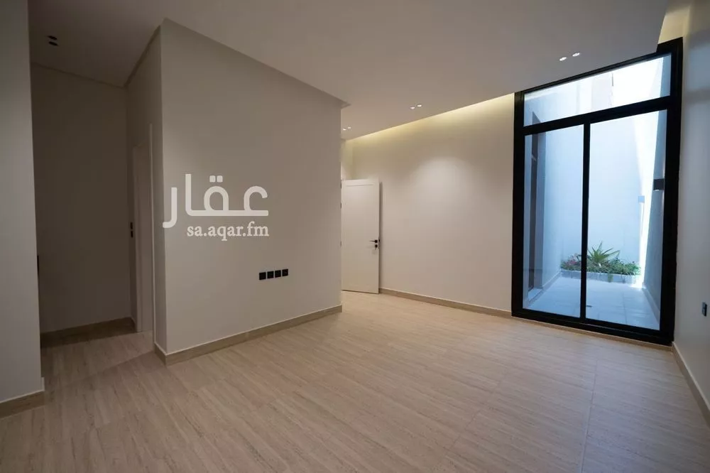 4 bedroom floor in Al Olaya 10