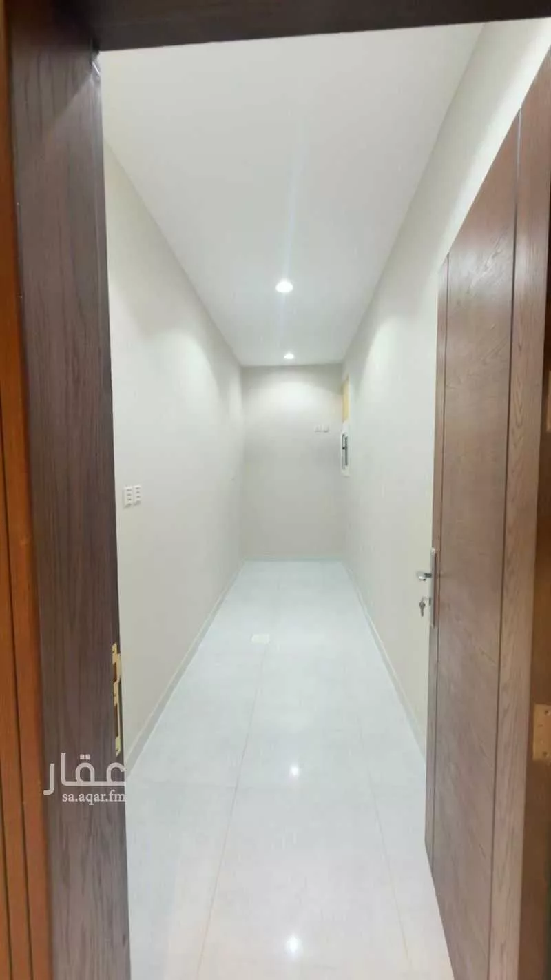 5 bedroom apartment in Muraykh 4