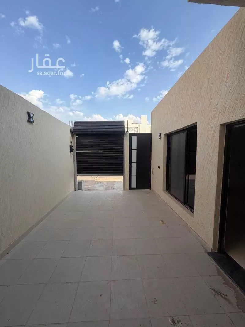 5 bedroom floor in Warqan 8