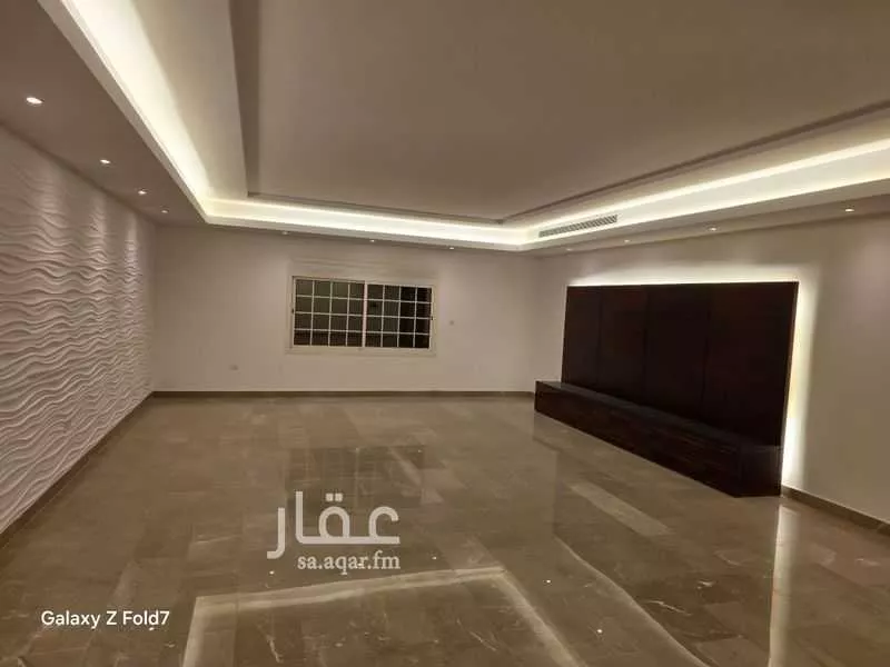 شقة 5 غرف في الروضة 13