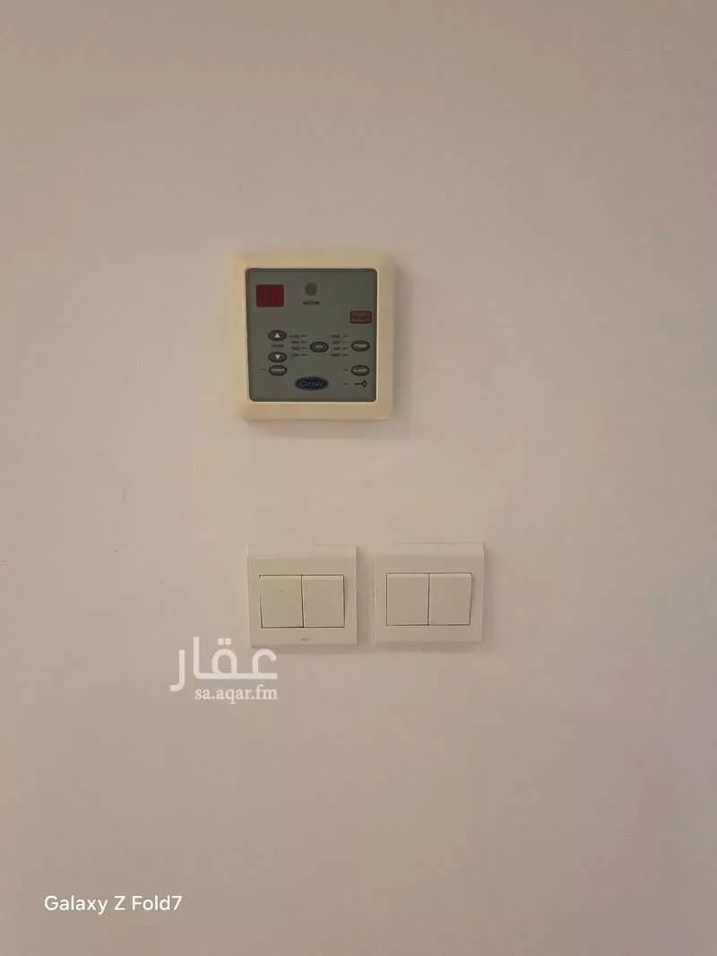 شقة 5 غرف في الروضة 20