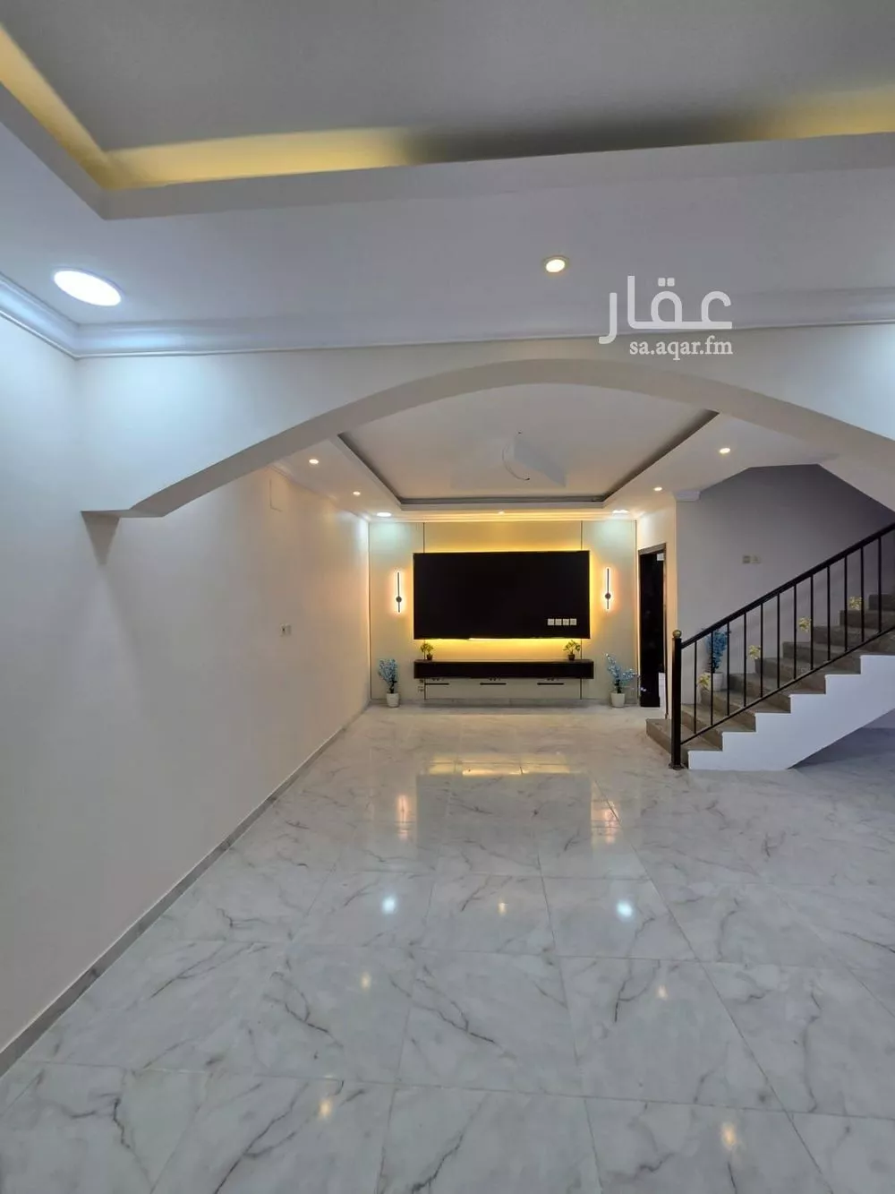 فيلا 6 غرف في ضاحية الملك فهد 12