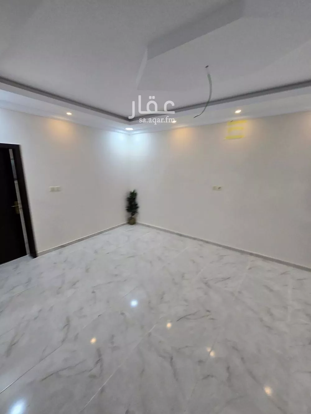 فيلا 6 غرف في ضاحية الملك فهد 17