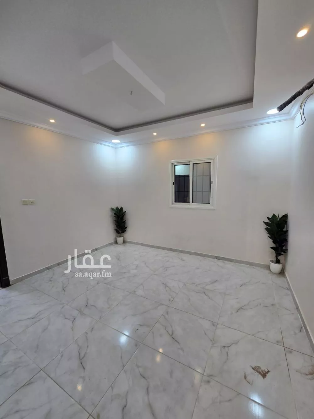 فيلا 6 غرف في ضاحية الملك فهد 10