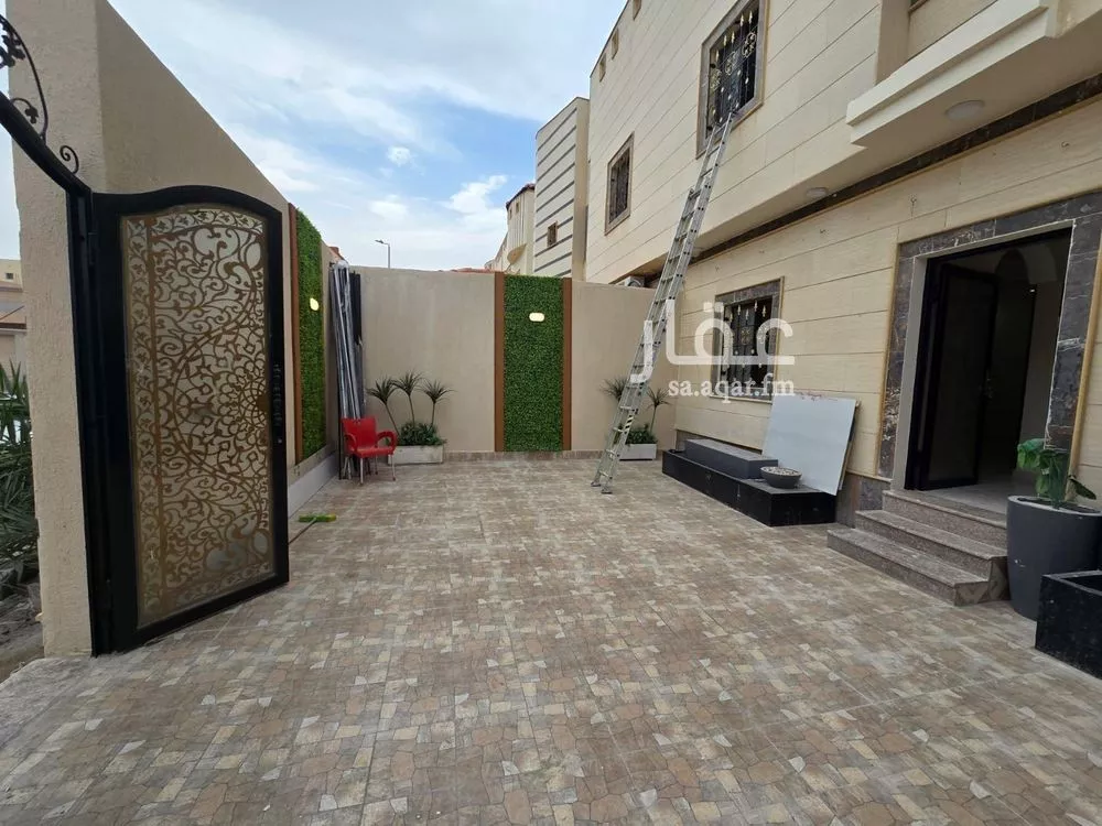 فيلا 8 غرف في ضاحية الملك فهد 6