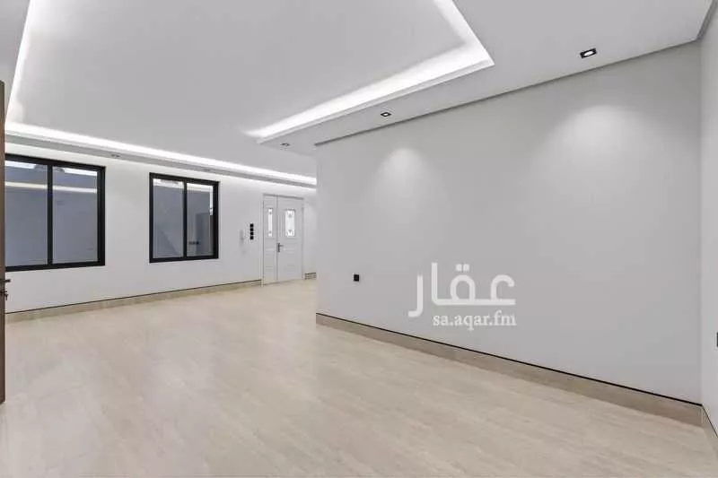 فيلا 8 غرف في طيبة 8
