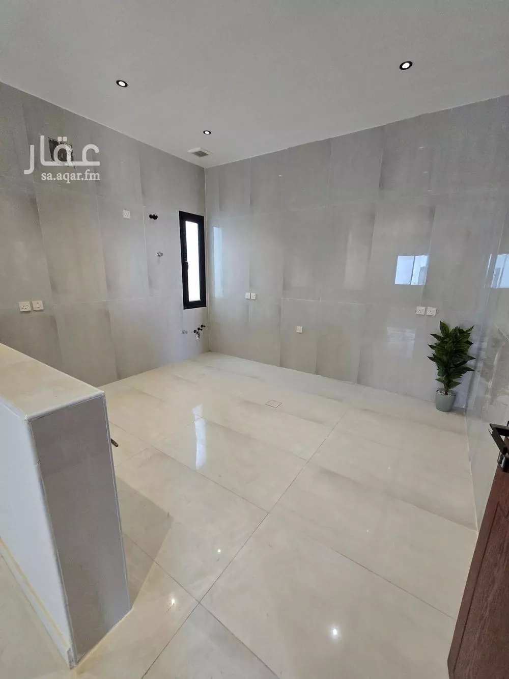 4 bedroom apartment in Al Hamra 7