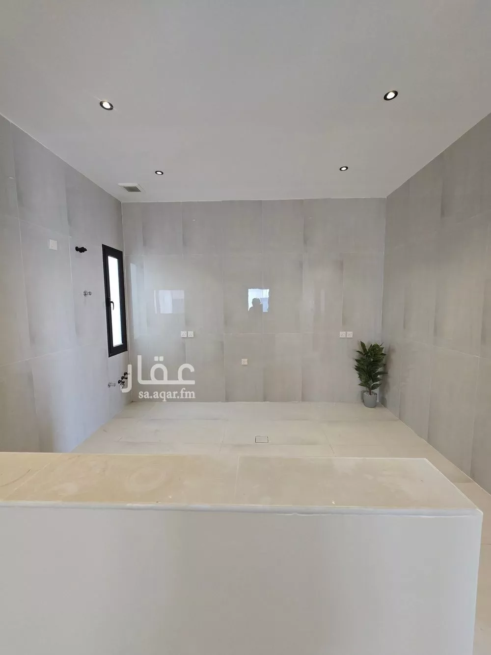 4 bedroom apartment in Al Hamra 9
