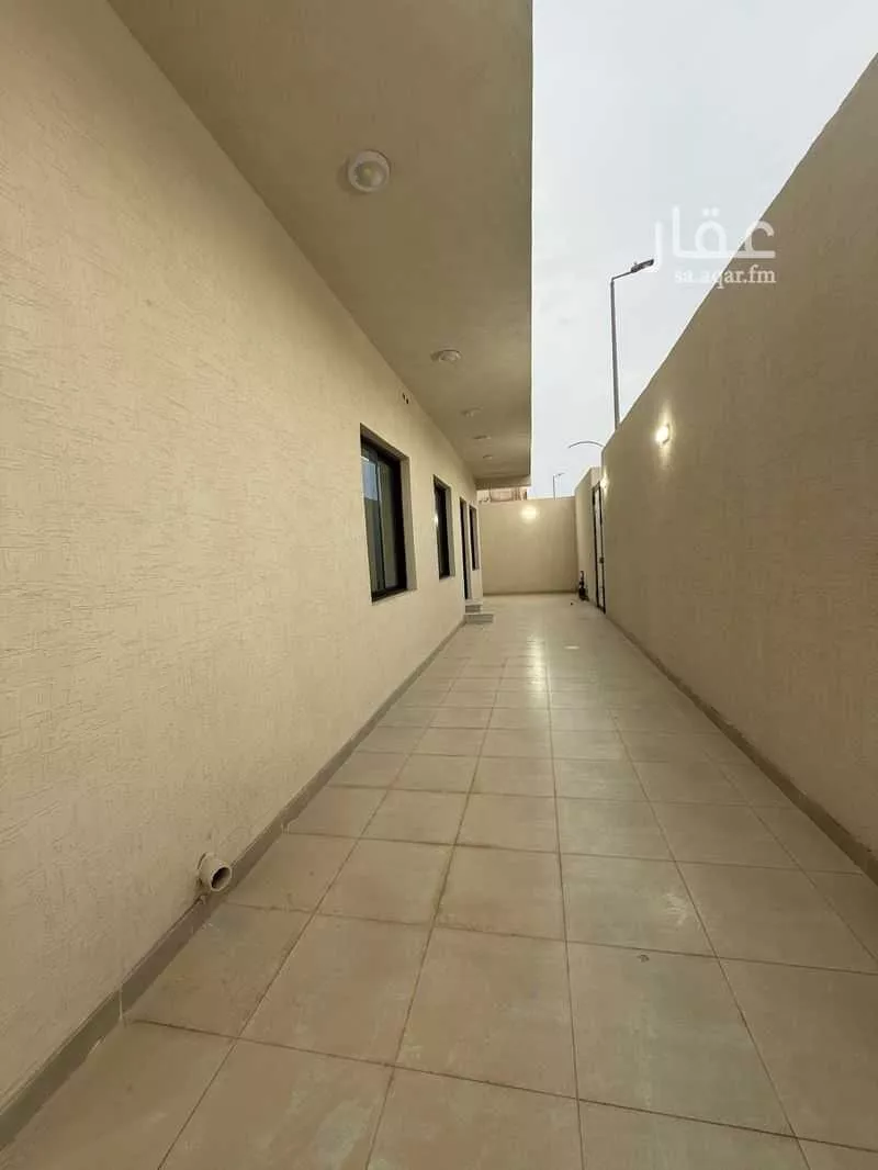 شقة 5 غرف في الصواري 4