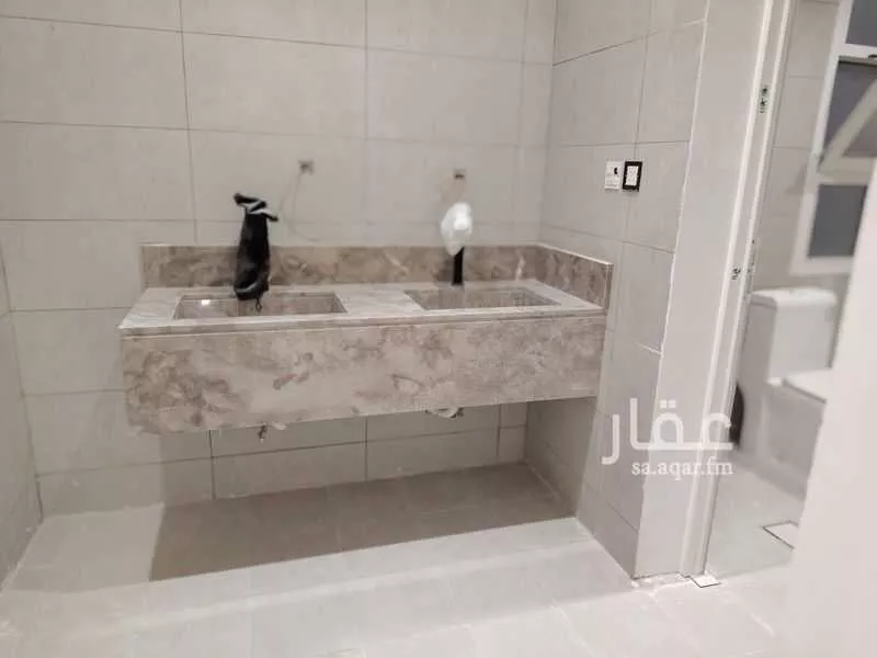 193 sqm building in Badr 5