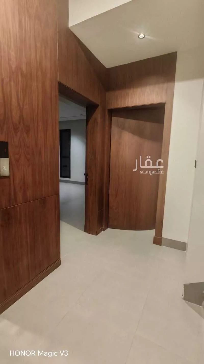 دور 5 غرف في العارض 17