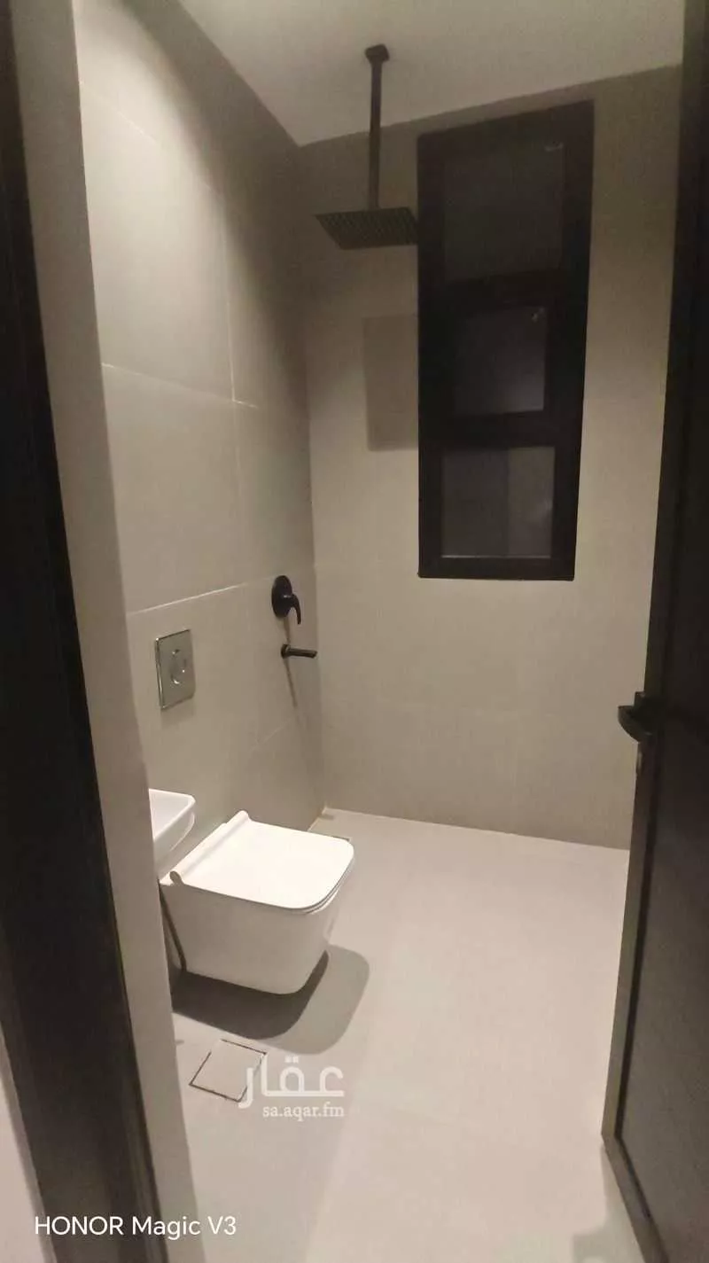 دور 5 غرف في العارض 8