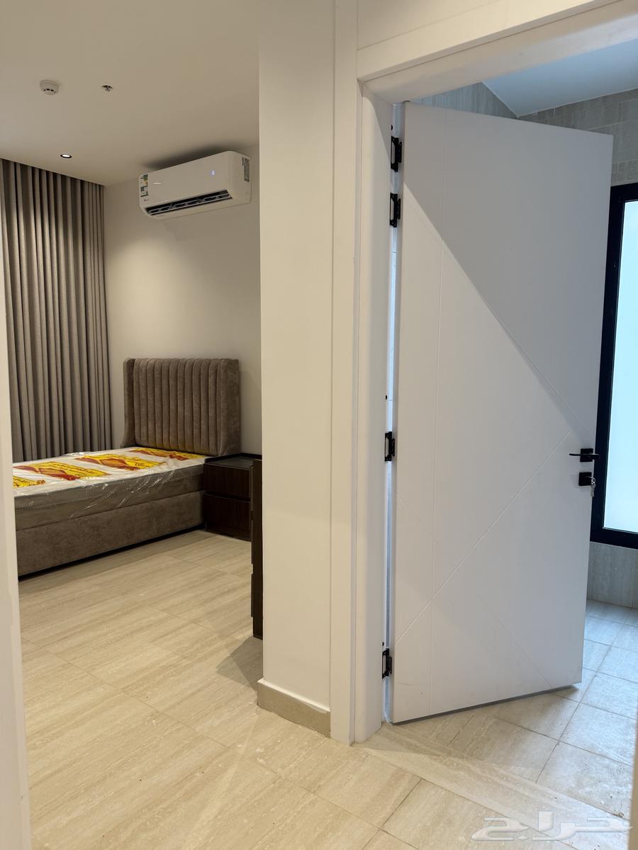 شقة 4 غرف في الرمال 7