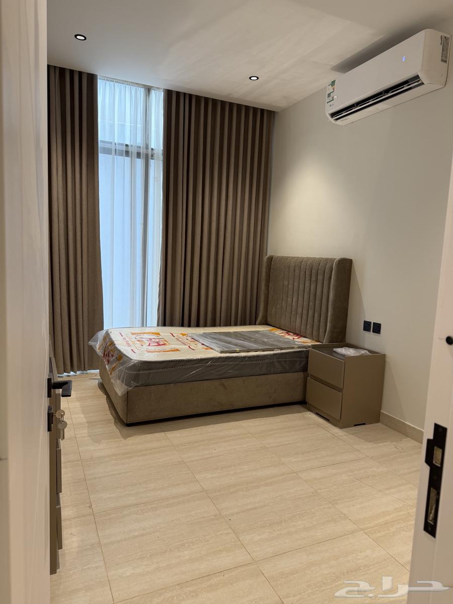 شقة 4 غرف في الرمال 9