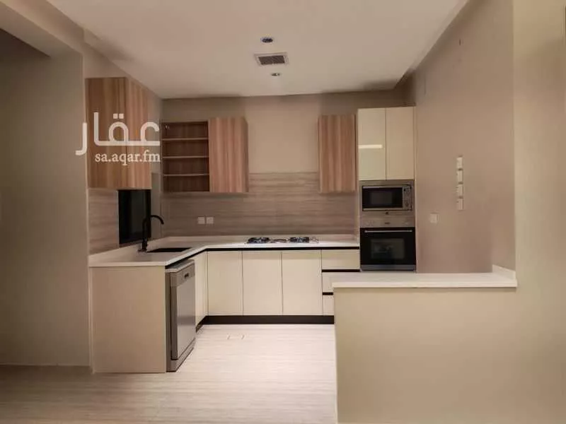 دور 4 غرف في العليا 10