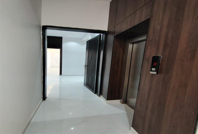 3 bedroom apartment in Al Janadriyah 2