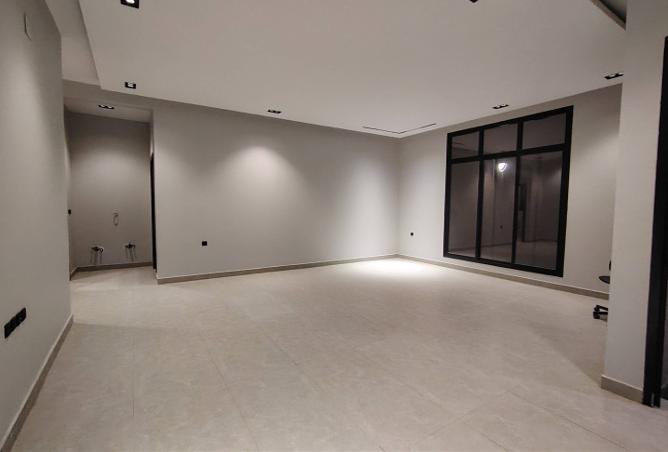 4 bedroom apartment in Qurtubah 2